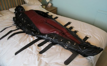 D K Bondage - Tightened Into The Leather Bondage Bag